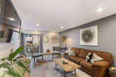 Main picture of 4624 Cedar Lake Rd S