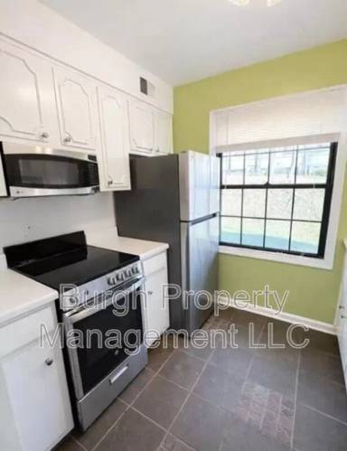 Main picture of 1234 Pennsbury Blvd