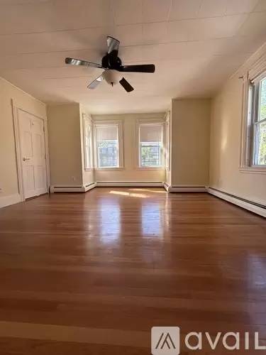 Main picture of 52 Conant St