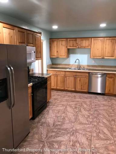 Main picture of 3504 Carlisle Blvd NE