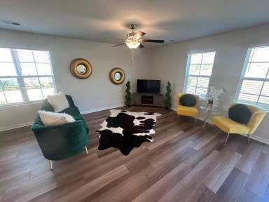 Main picture of 2769 Prince Charles Ct
