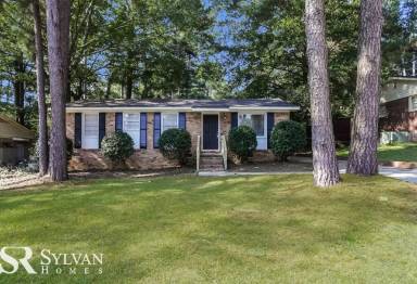Main picture of 225 Baymore Ln
