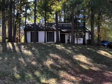 Main picture of 9609 Fir Knoll Rd