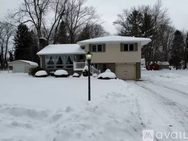 Main picture of 26 E Oakwood Way