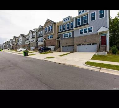 Main picture of 1083 Lathrop Ln