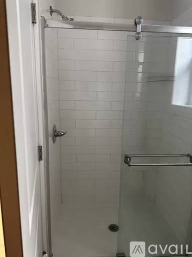 Main picture of 3013 W Oxford St
