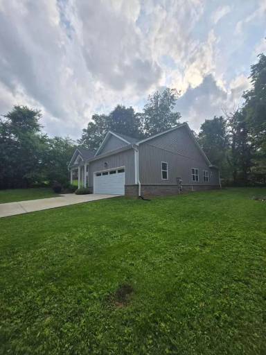 Main picture of 2125 Mae Dell Rd