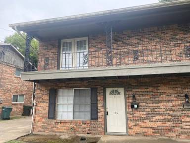 Main picture of 110 W Fairview St