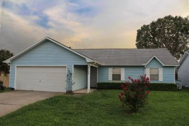 Main picture of 4083 Woodridge Pl