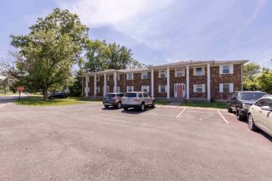 Main picture of 1704 Sadie Ln