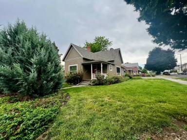 Main picture of 123 NW 7th St