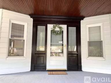 Main picture of 1707 Monroe Ave