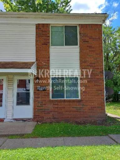 Main picture of 470 2nd St