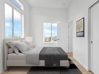 Main picture of 311 NE Graham St