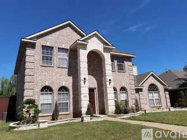 Main picture of 1320 Canterbury Dr