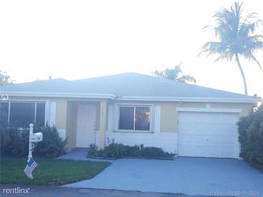 Main picture of 14482 SW 139th Avenue Cir W