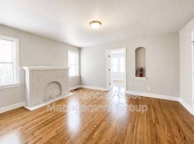 Main picture of 835 East Dr