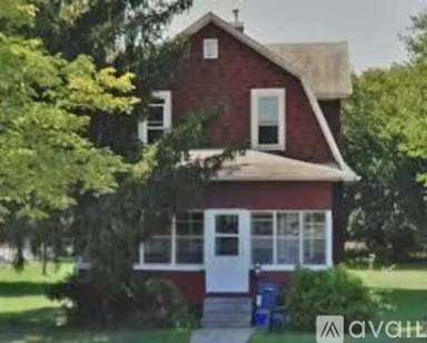 Main picture of 208 9th Ave