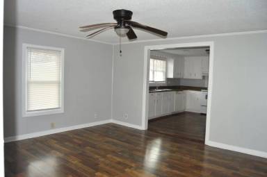 Main picture of 2010 Morgan Ave SW