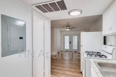 Main picture of Four Palms Apartments