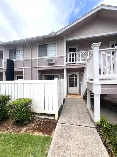 Main picture of 95-1055 Kaapeha St