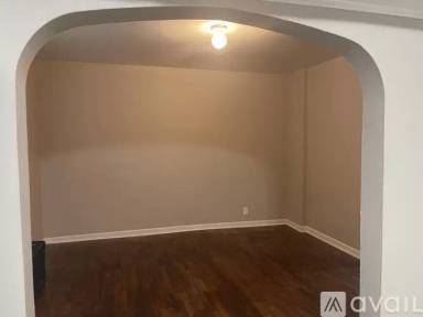 Main picture of 836 N Larch St