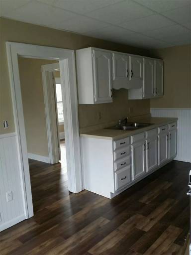 Main picture of 905 Lowry Ave NE