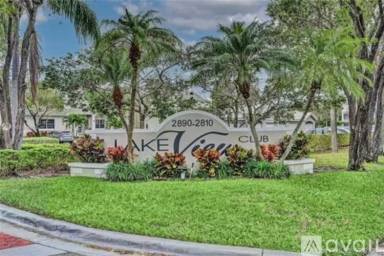 Main picture of 2820 N Oakland Forest Dr