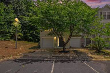 Main picture of 23043 Triple Crown Dr