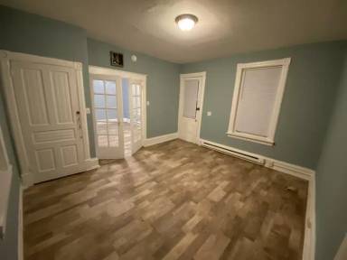 Main picture of 237 E Wood St