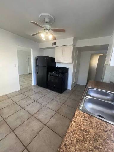 Main picture of Nob Hill Apartments