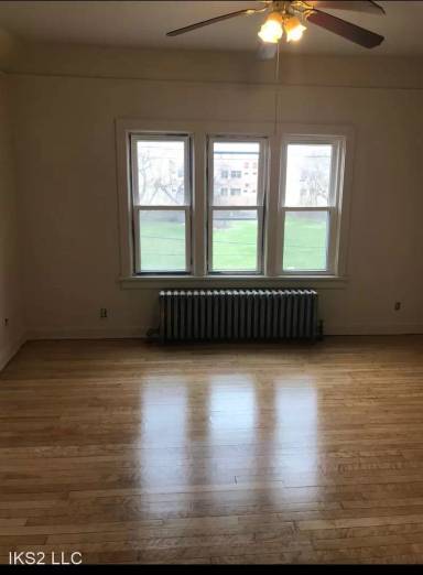 Main picture of 3272 N Dr William Finlayson St
