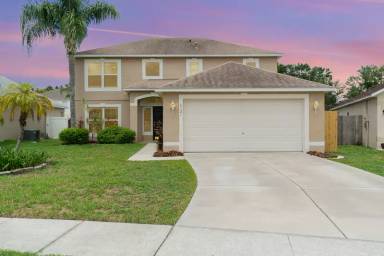 Main picture of 4121 Mendenwood Ln