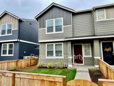 Main picture of 10517 NE 120th Pl