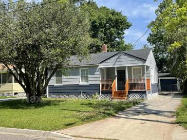 Main picture of 2887 Lenox Ave