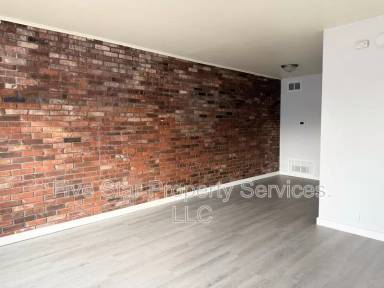 Main picture of 301 W Scarritt St