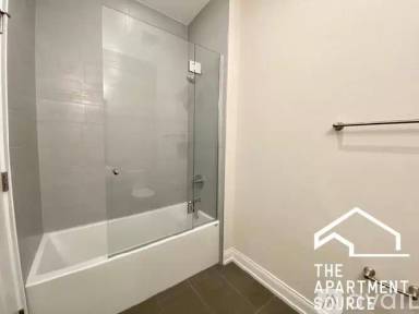 Main picture of 317 W Evergreen Ave