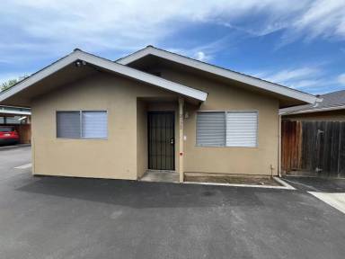 Main picture of 2724 S Sallee Ct