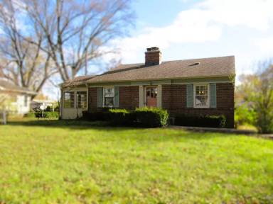 Main picture of 1111 Winton Ave