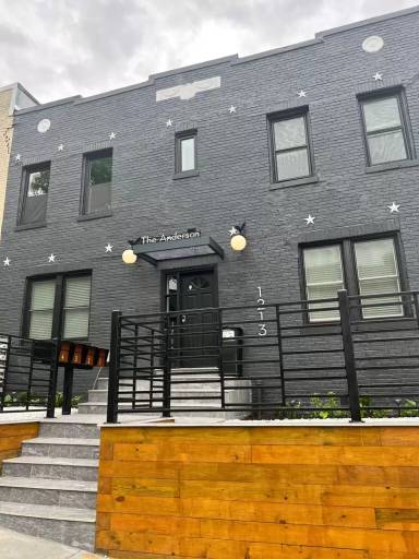 Main picture of 1213 Queen St NE