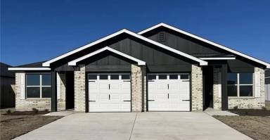Main picture of 5903 Betty Lou Dr