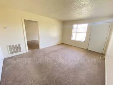 Main picture of 1005 Shilo Ave