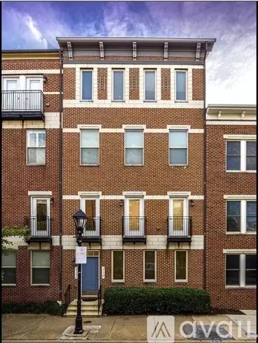 Main picture of 112 S Exeter St