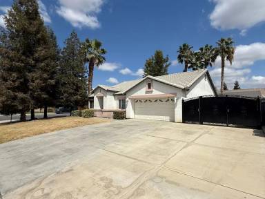 Main picture of 9914 Pyramid Peak Dr