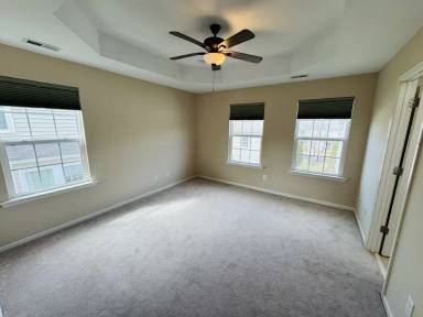 Main picture of 400 Provincial St