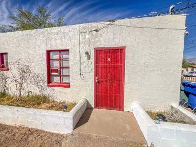 Main picture of 2519 N Estrella Ave