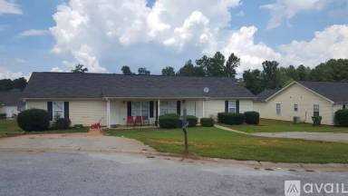 Main picture of 654 Baron Dr