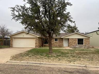Main picture of 8 Cottonwood Ln