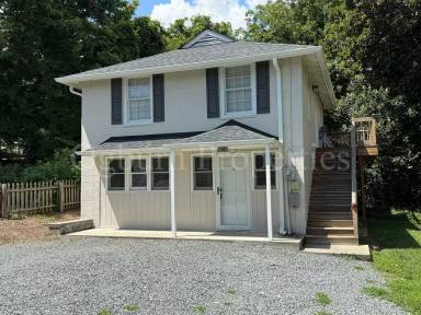 Main picture of 1937A Gaston St