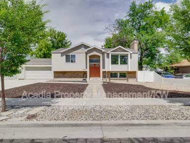 Main picture of 2908 W Appian Way